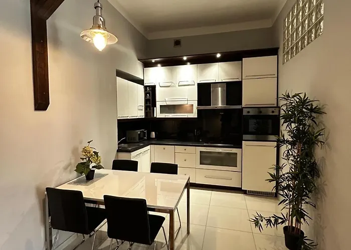 Small Market Square - Old Town * Cracovia