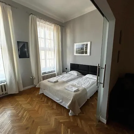 Small Market Square - Old Town شقة *