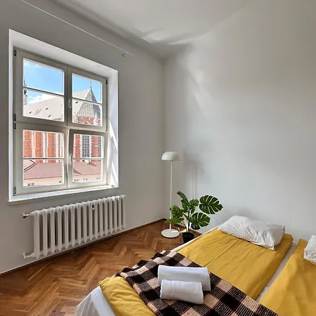 Small Market Square - Old Town *