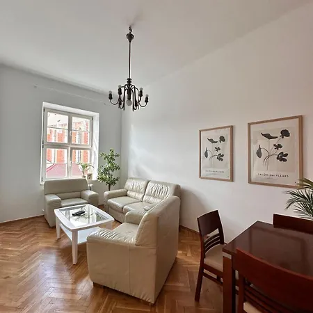 Small Market Square - Old Town 公寓 *